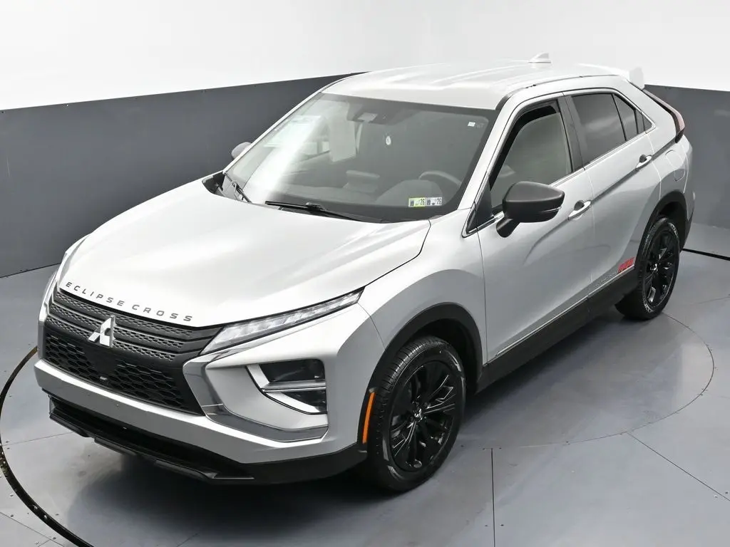 2022 Mitsubishi Eclipse Cross LE SEL GT photo 35