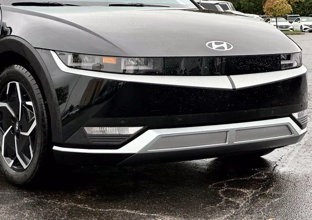 Used 2024 Hyundai IONIQ 5 SEL with VIN KM8KN4DE1RU239145 for sale in West Chester Township, OH