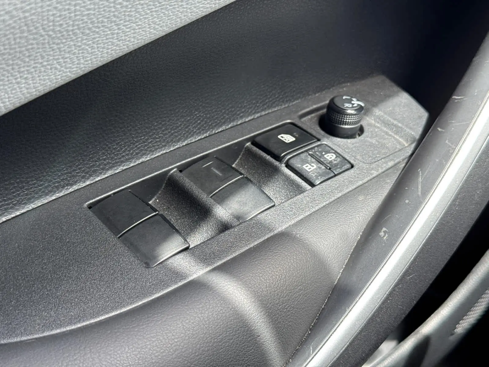 2024 Toyota Corolla SE Premium photo 24
