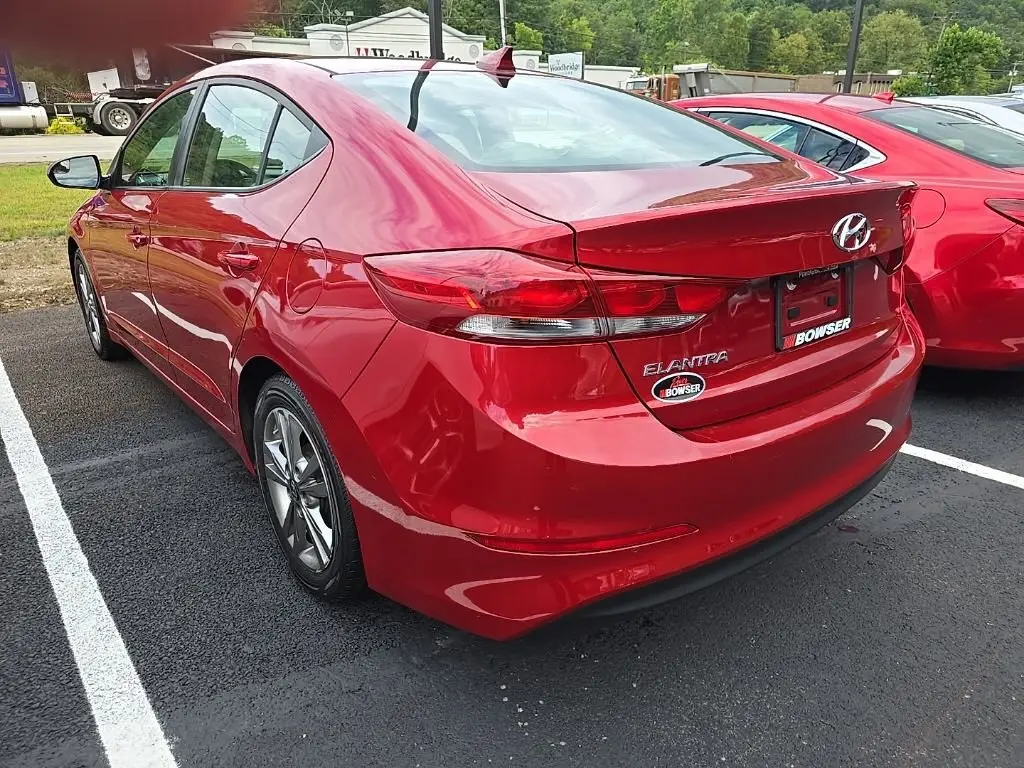 KMHD84LFXHU227424