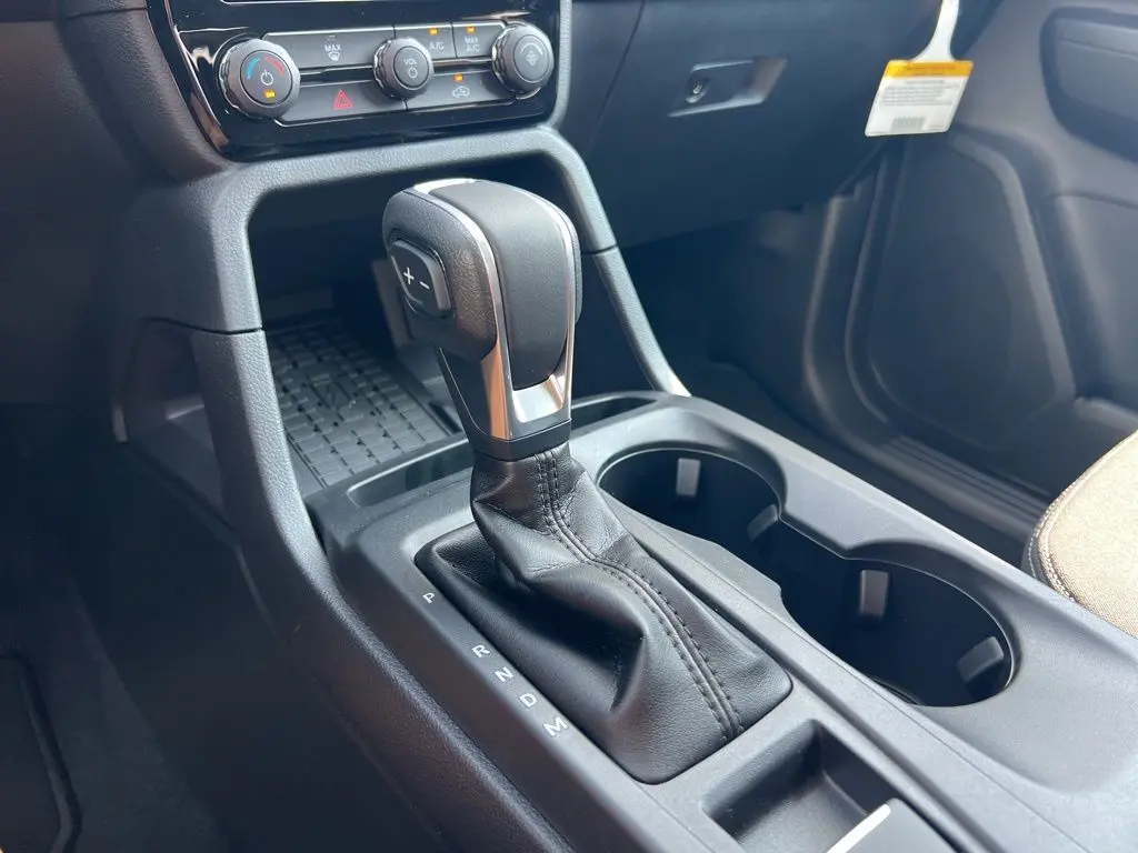 2025 Ford Ranger XLT photo 19