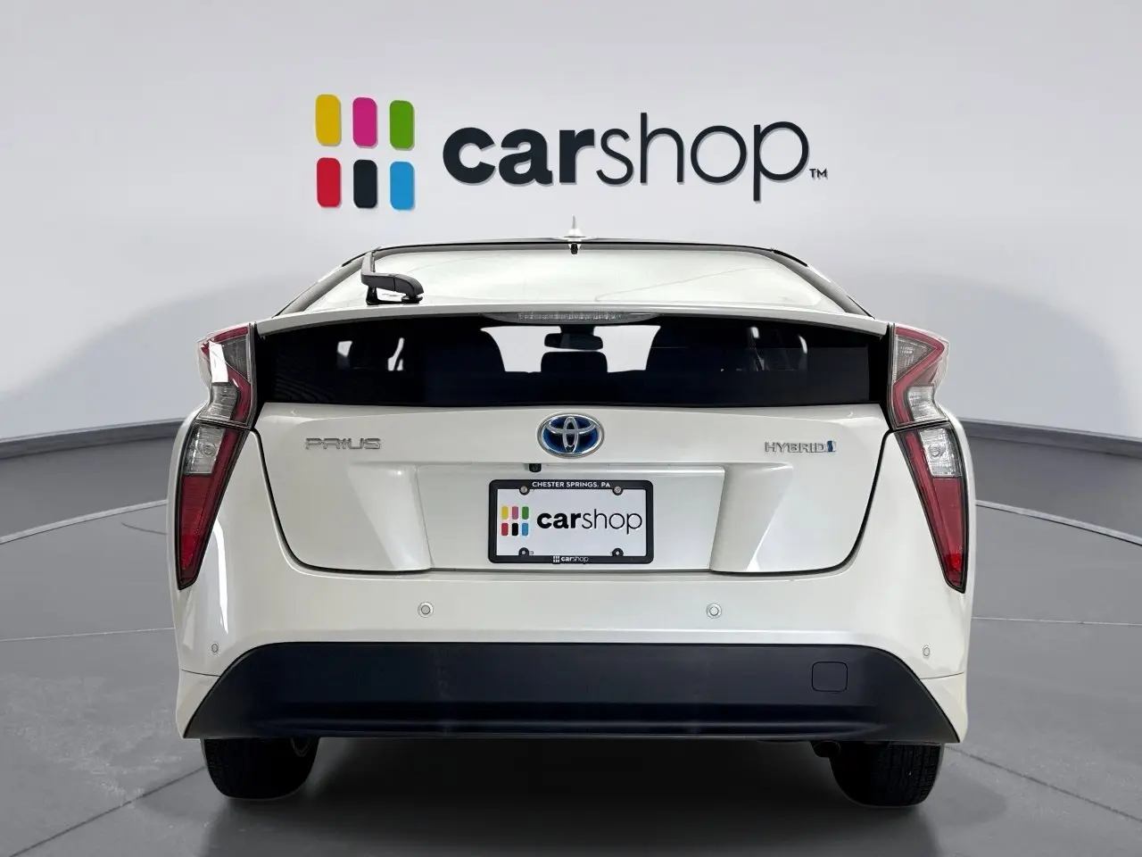 2017 Toyota Prius One Two photo 4