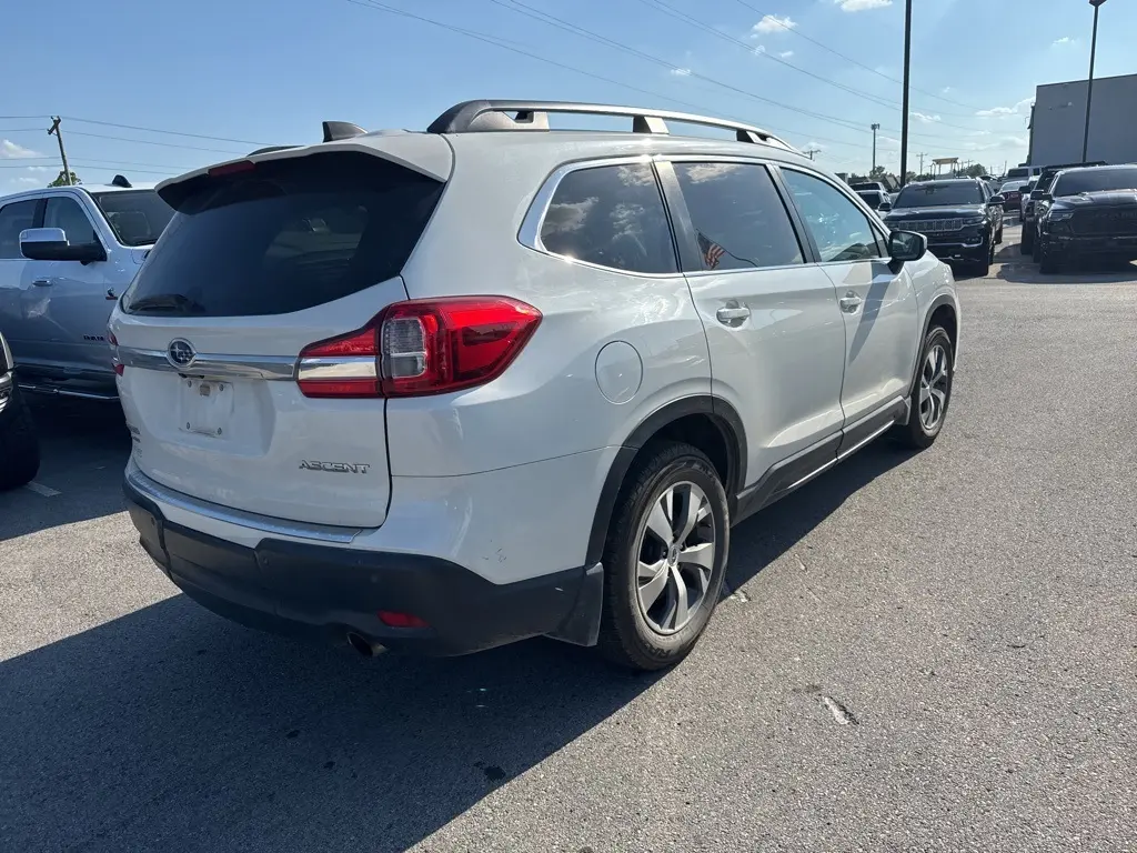 2019 Subaru Ascent Premium photo 4