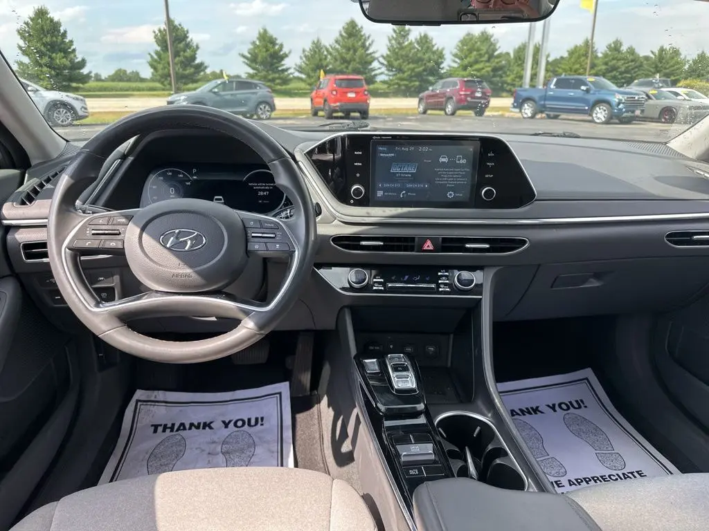 2020 Hyundai Sonata SEL photo 16
