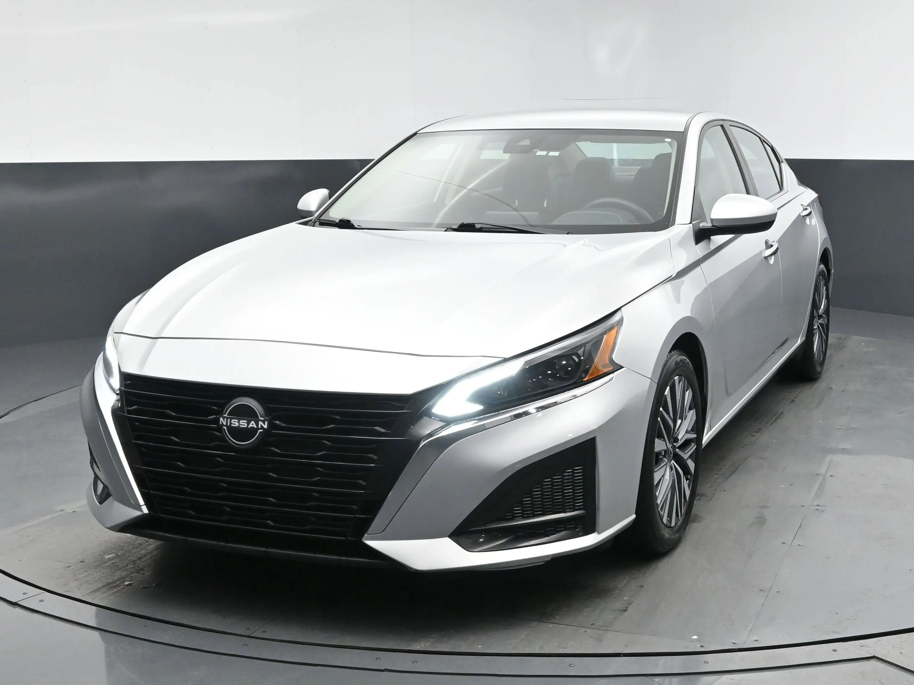 2023 Nissan Altima SV