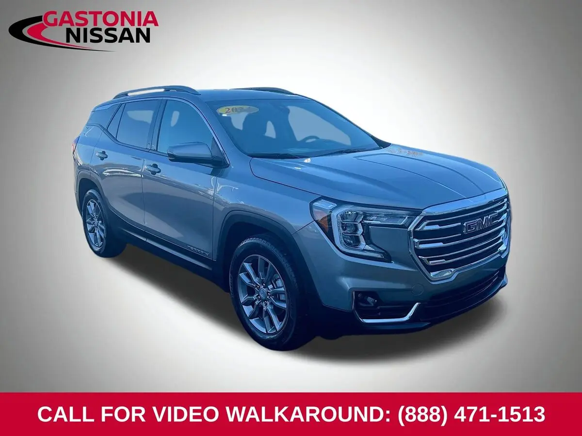 2024 GMC Terrain SLT's photo