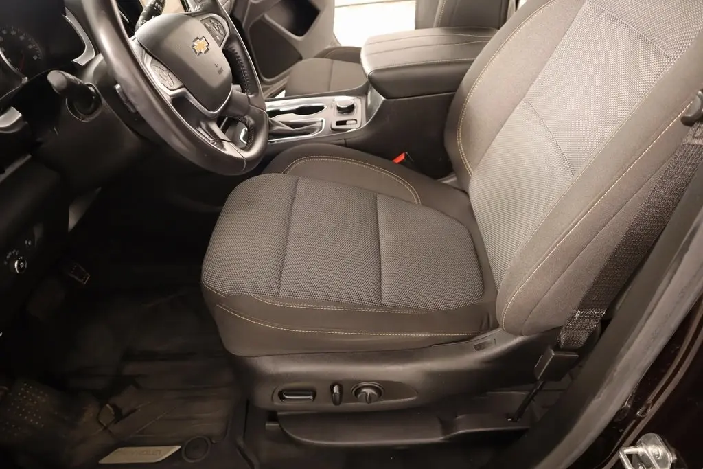 2021 Chevrolet Traverse 1LT photo 3