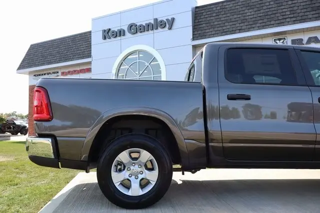 2025 Ram 1500 Big Horn photo 36