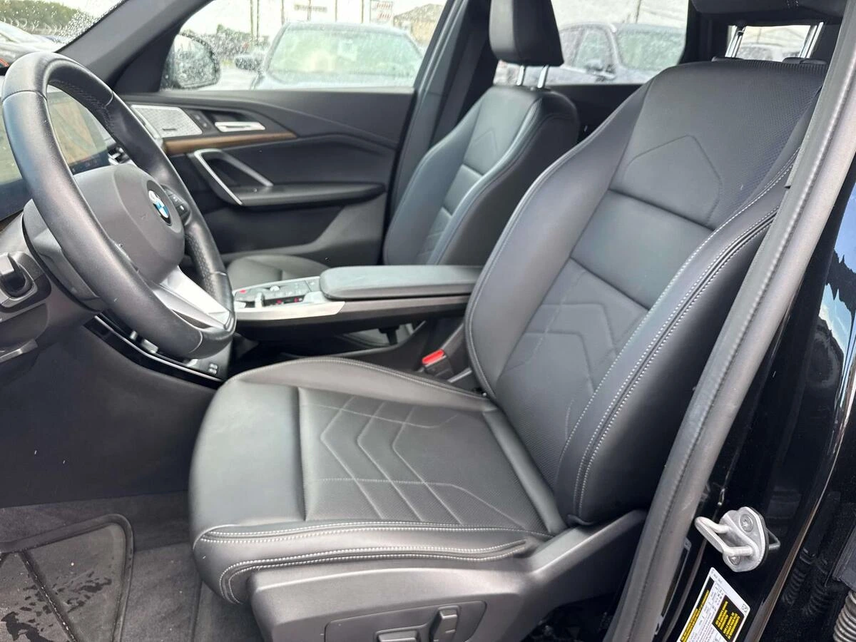 2025 BMW X1 28i - Photo 8