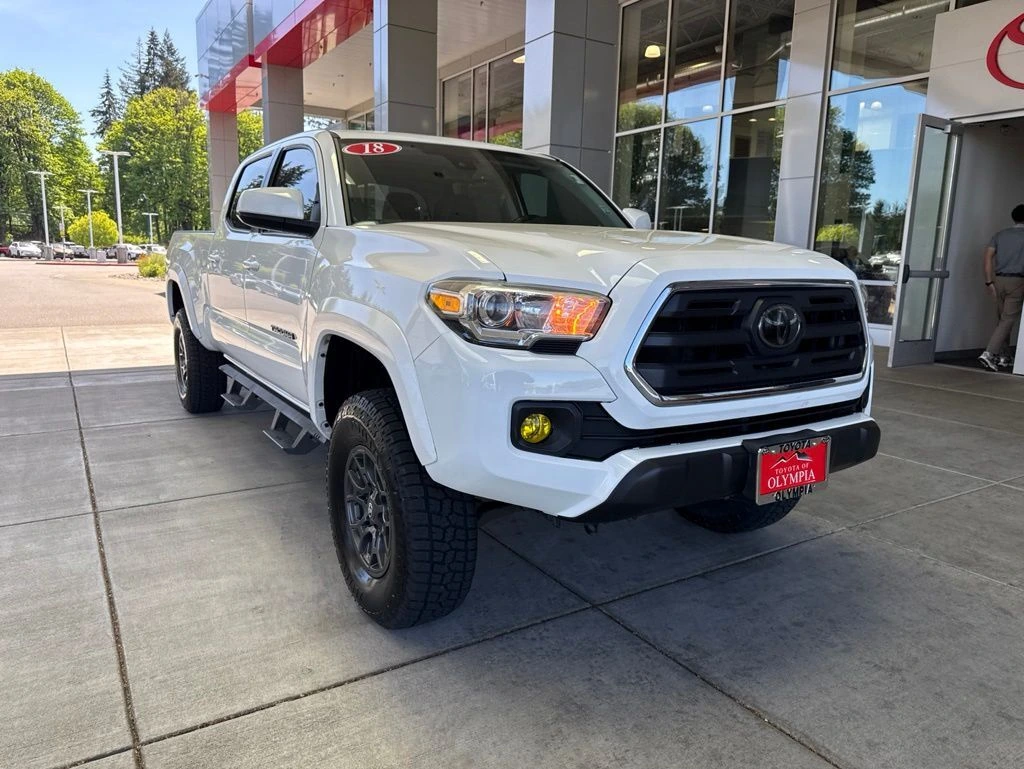 2018 Toyota Tacoma SR5 Double Cab 4x4 V6 Auto LB's photo