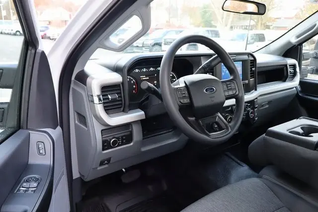 2026 Ford F-250 photo 4