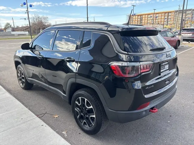 2021 Jeep Compass Trailhawk photo 2