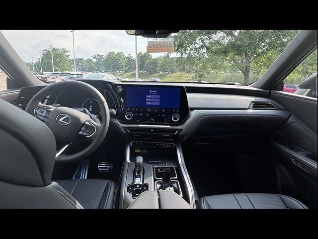 2026 Lexus TX 500h F-Sport Premium - Photo 11