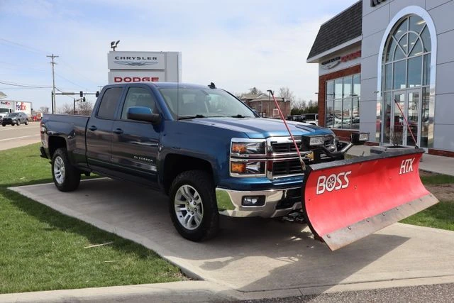 Used 2015 Chevrolet Silverado 1500 LT with VIN 1GCVKREC2FZ203600 for sale in Aurora, OH