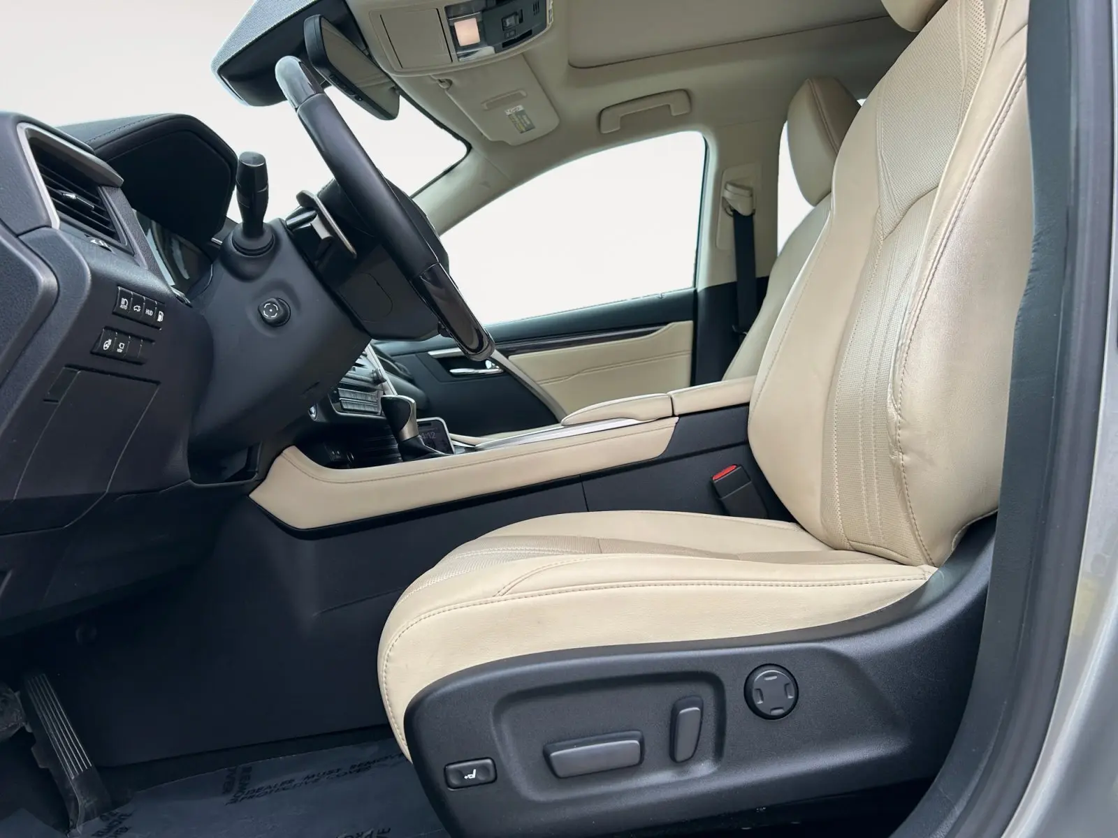 2022 Lexus RX 450h AWD Luxury photo 9