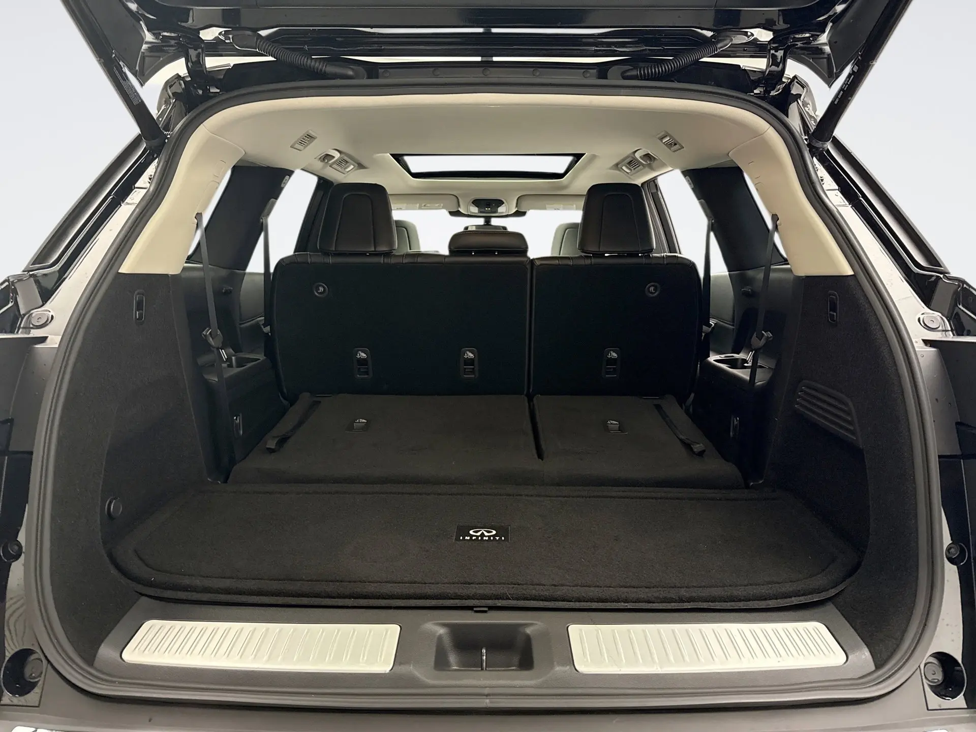 2022 Infiniti QX60 Luxe photo 21