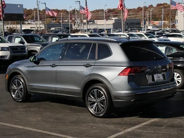 2024 Volkswagen Tiguan Wolfsburg Edition photo 3