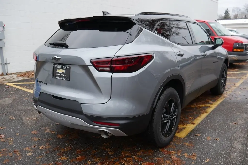 2026 Chevrolet Blazer 2LT photo 3