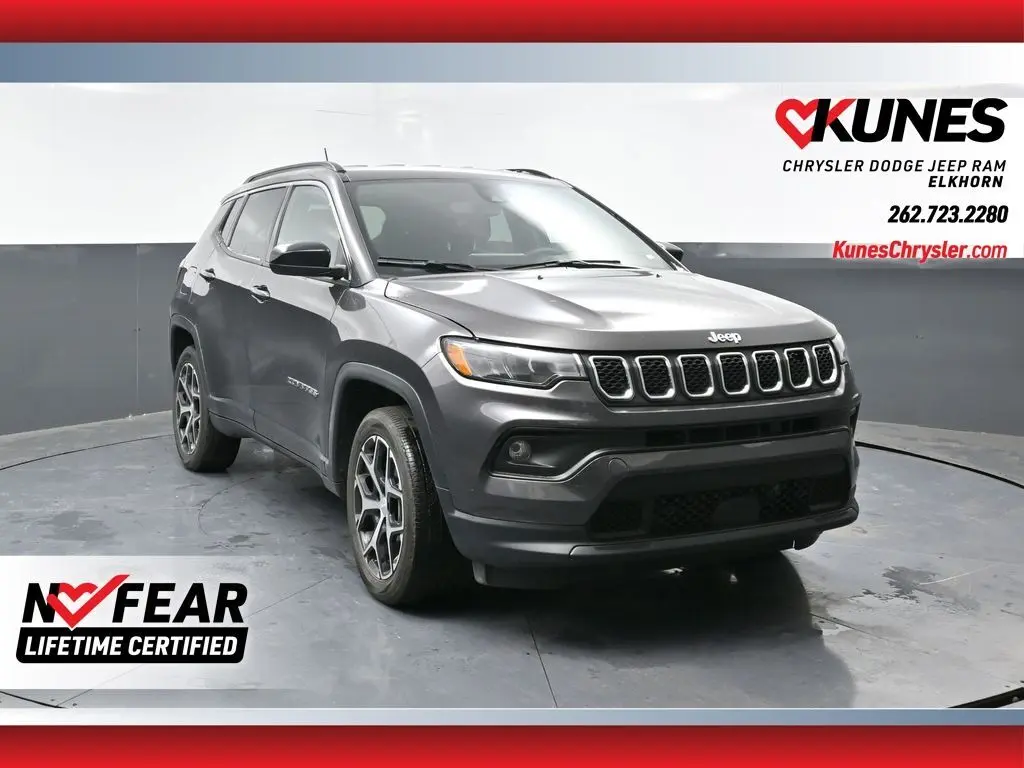 2024 Jeep Compass Latitude's photo