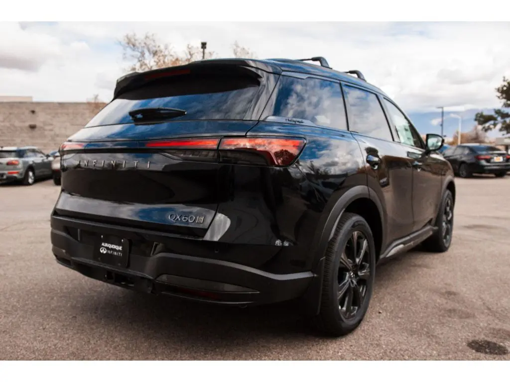 2026 Infiniti QX60 Autograph photo 3