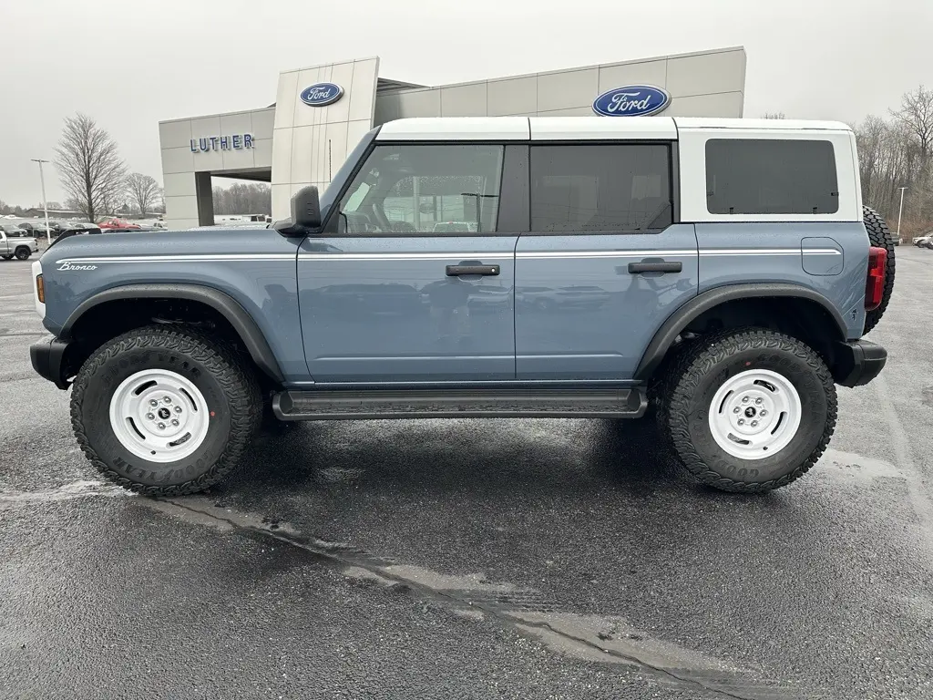 2025 Ford Bronco Heritage First Edition photo 2