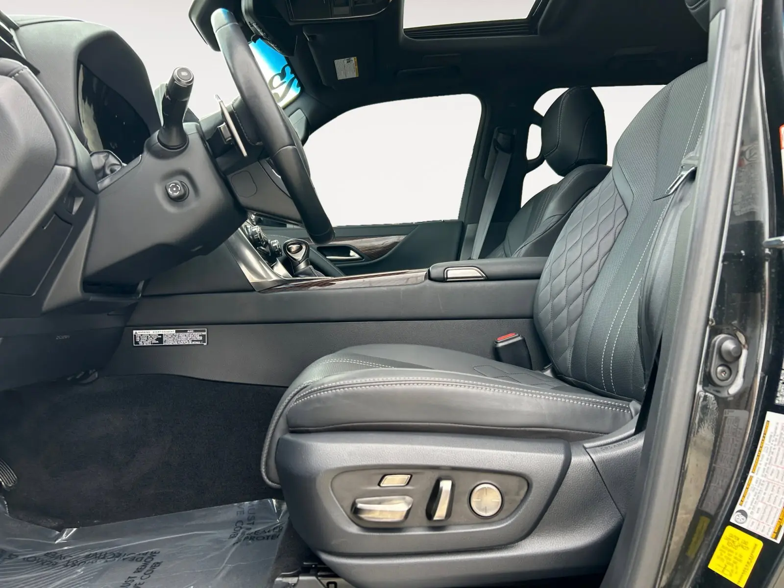 2023 Lexus LX 600 Ultra Luxury photo 9