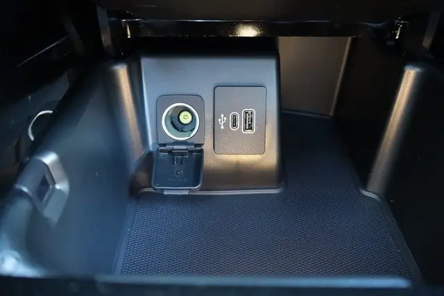 2025 Ford Explorer Platinum photo 10
