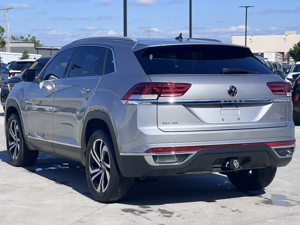 2020 Volkswagen Atlas Cross Sport V6 SEL Premium photo 3