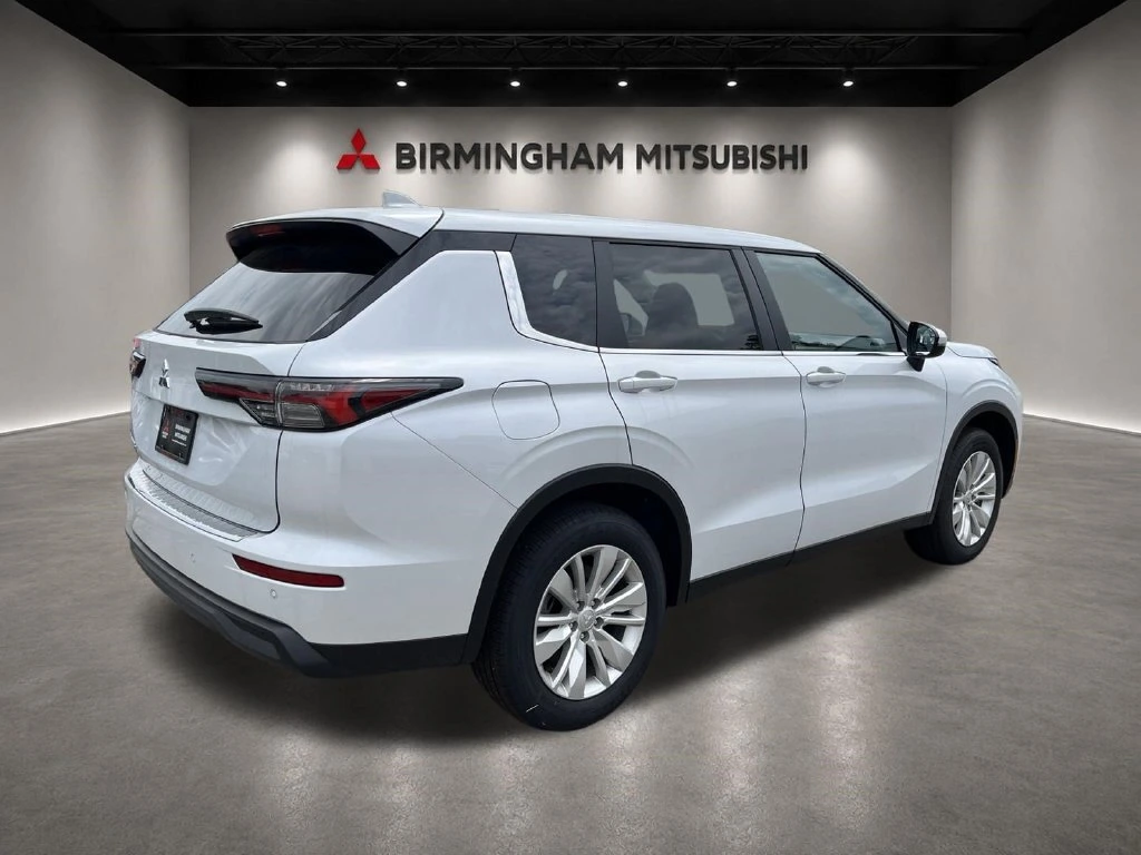 2026 Mitsubishi Outlander ES - Photo 7