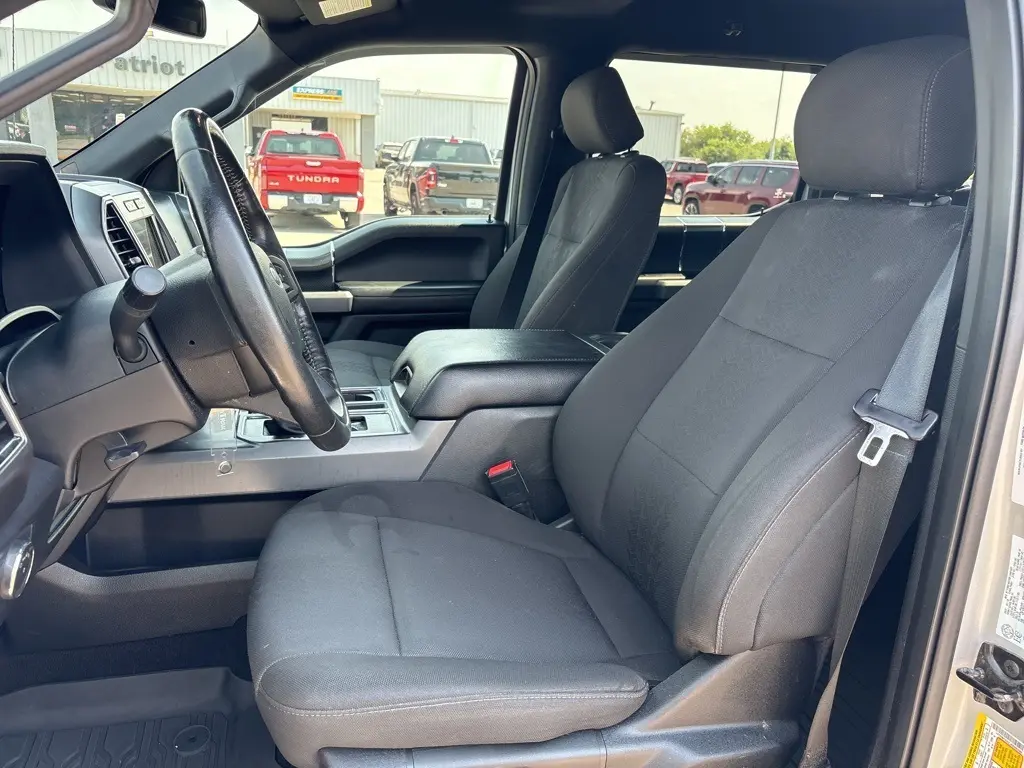 2018 Ford F-150 XLT photo 12