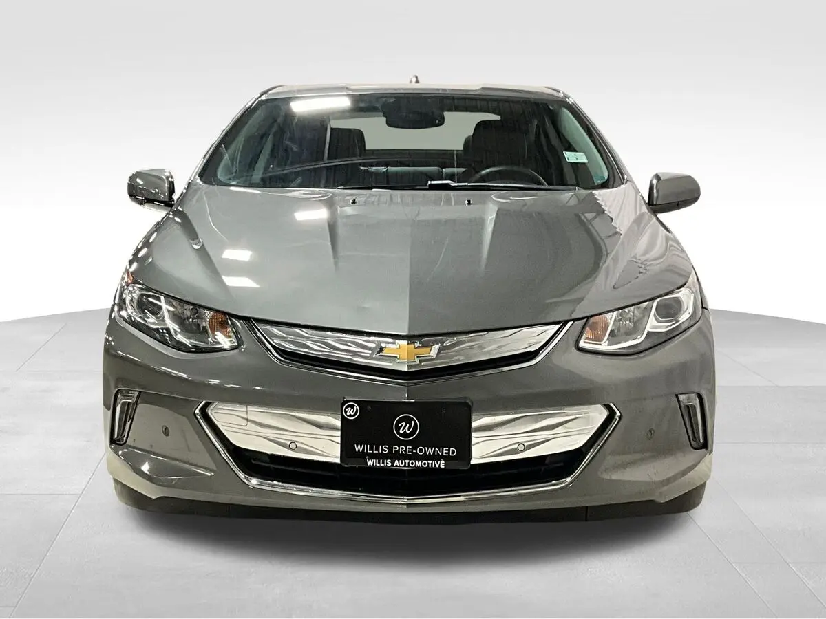 2017 Chevrolet Volt Premier photo 2
