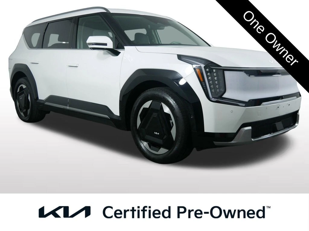 2024 Kia EV9 Land AWD's photo