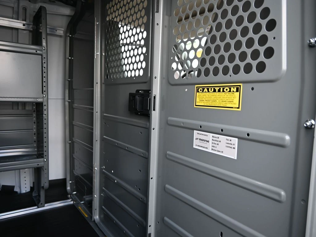 2025 GMC Savana Cargo Work Van - Photo 14