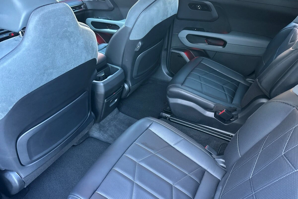 2027 Kia Telluride X-Line SX Prestige - Photo 12