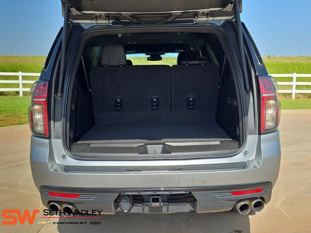 2024 Chevrolet Suburban RST - Photo 13