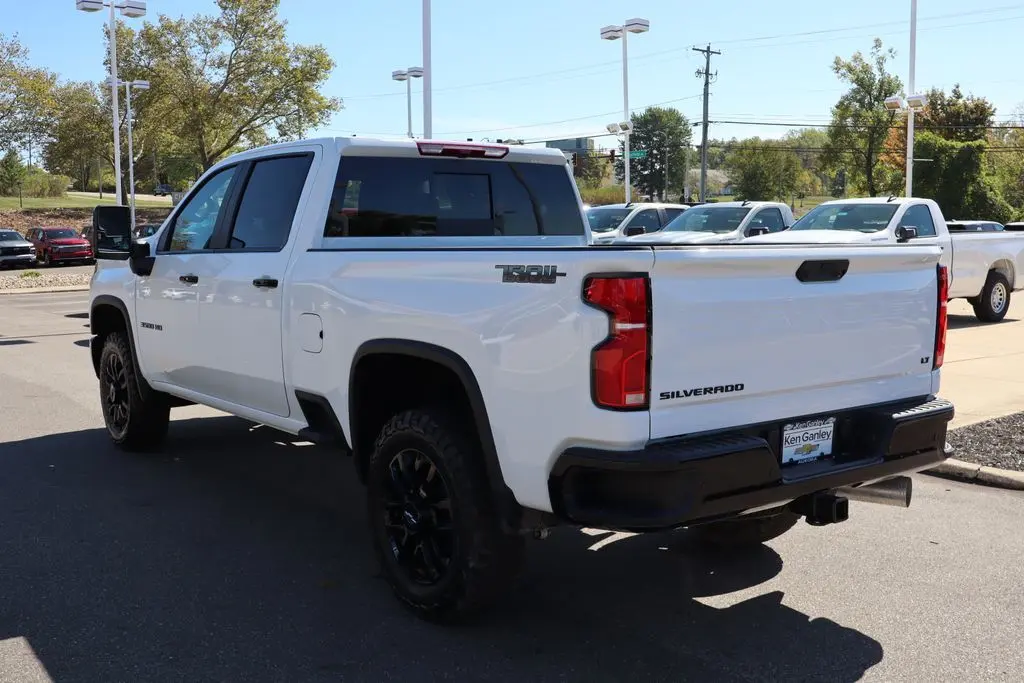 2026 Chevrolet Silverado LT photo 29