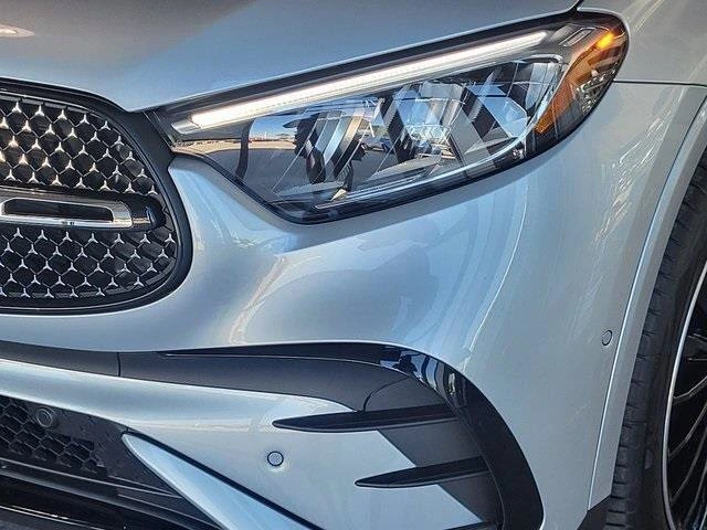 2026 Mercedes-Benz GLC Base - Photo 9