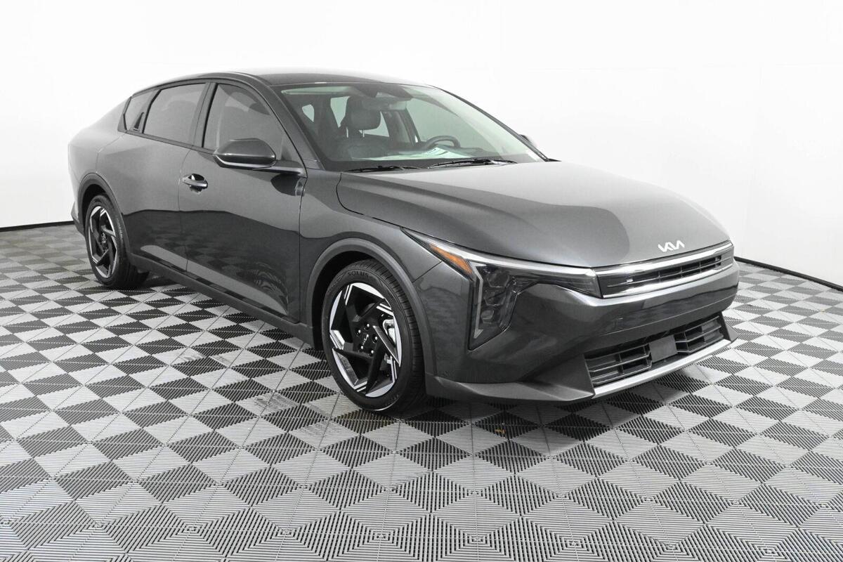 2026 Kia K4 EX