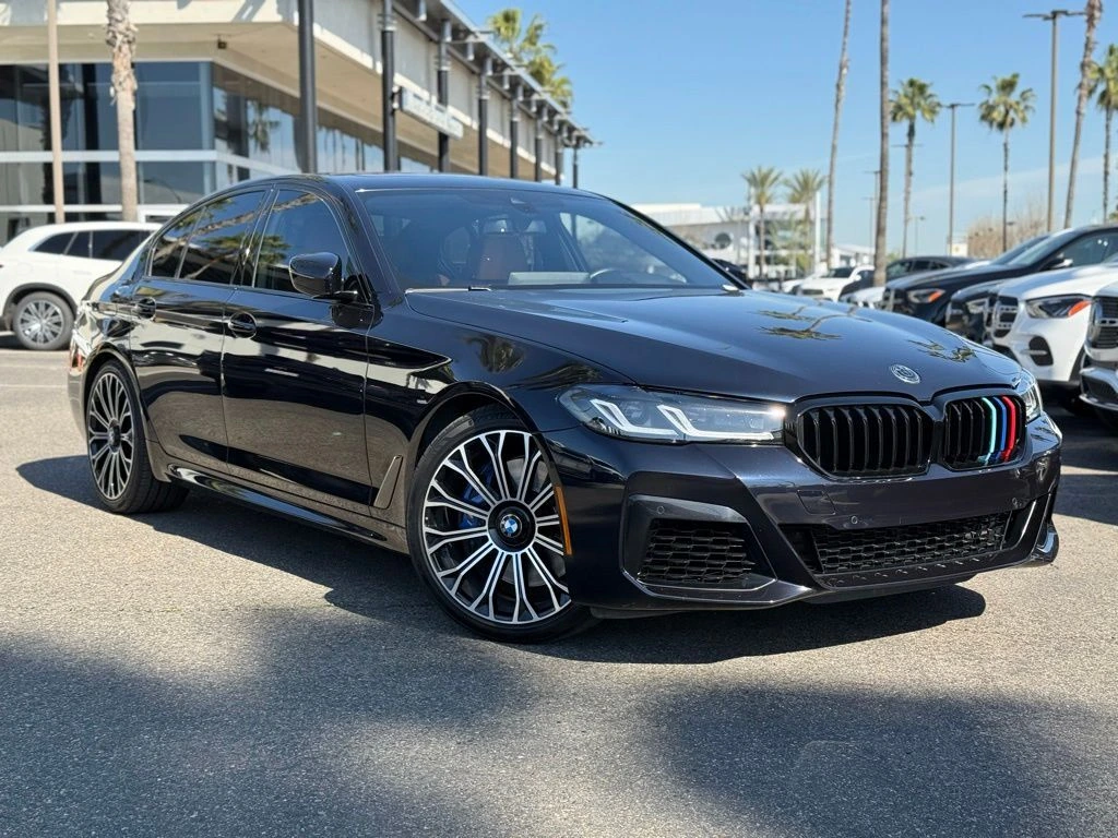 Pre-Owned 2022 BMW 5 Series Sedan