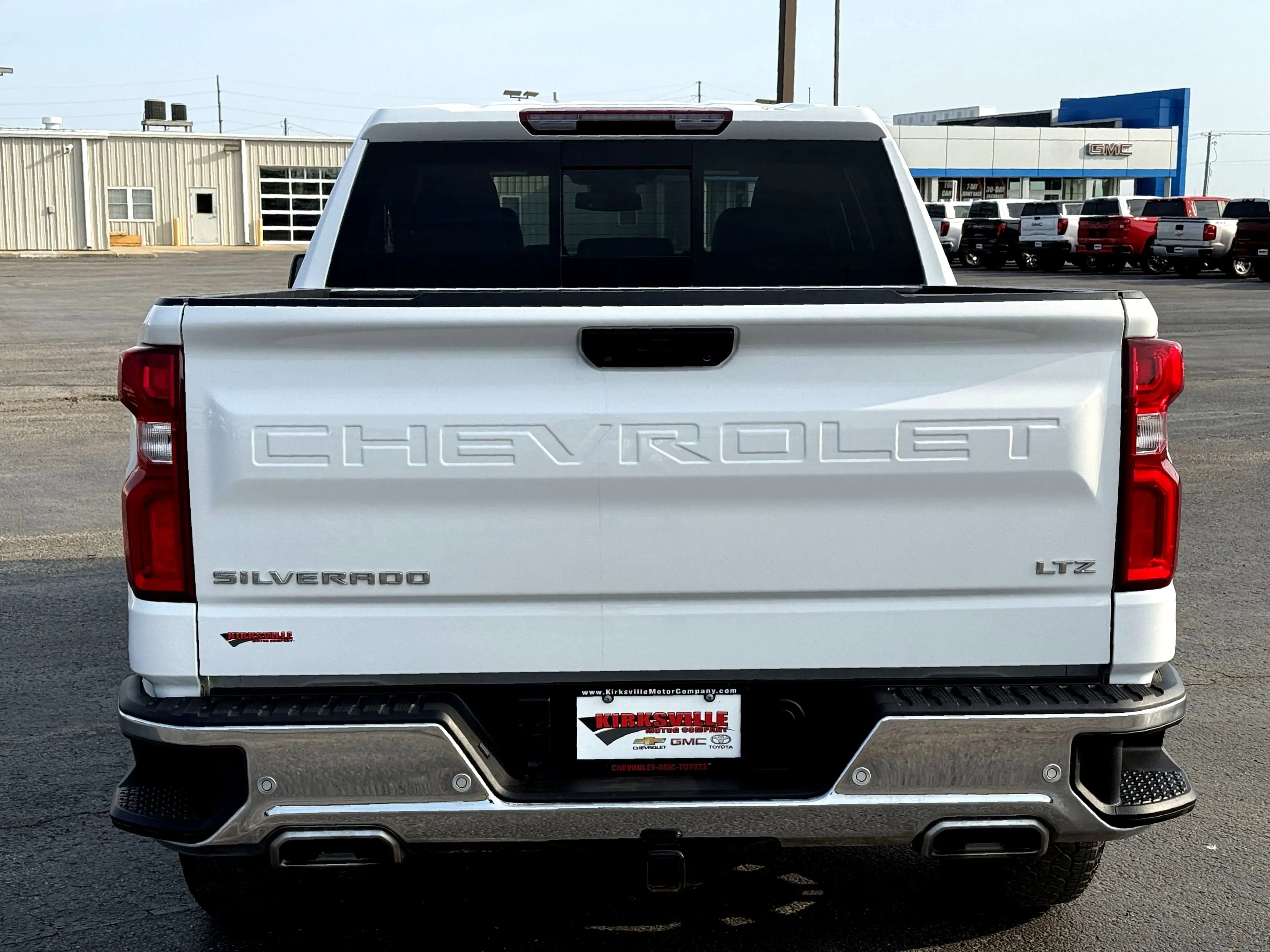 2023 Chevrolet Silverado 1500 LTZ photo 4