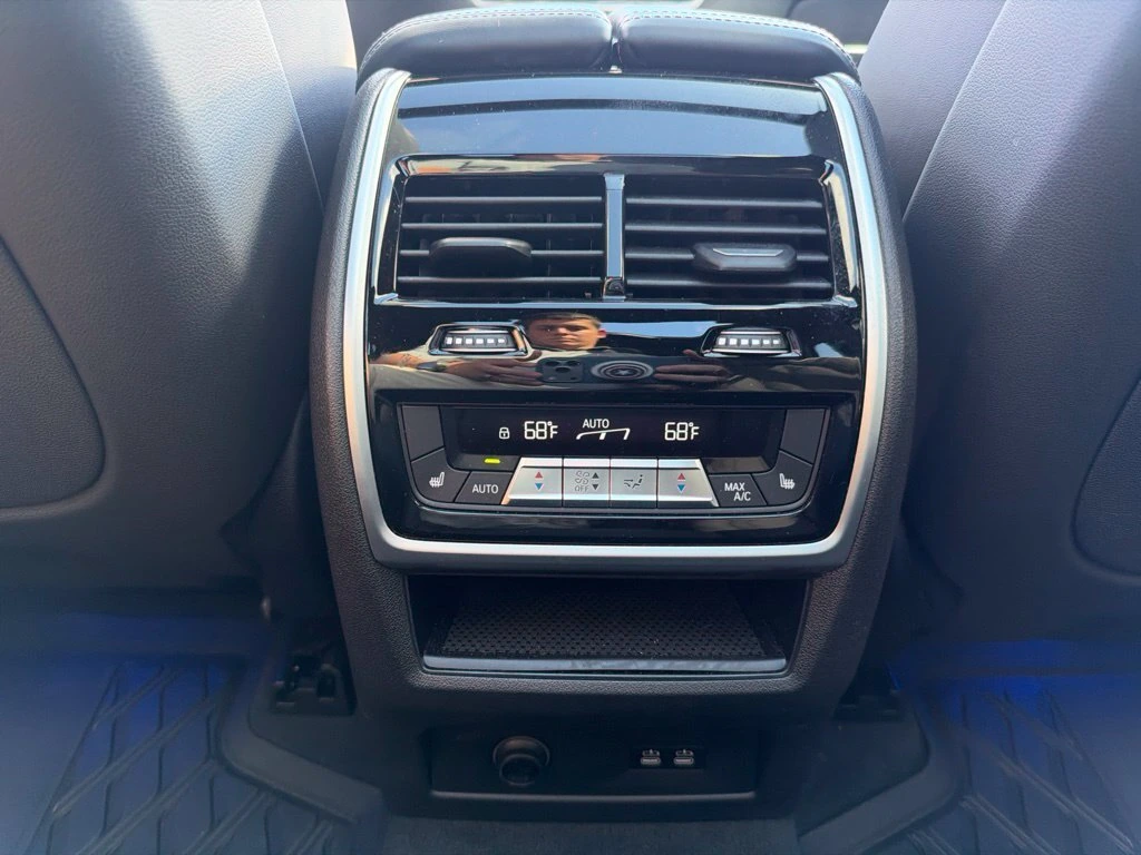 2026 BMW X7 M60i - Photo 25