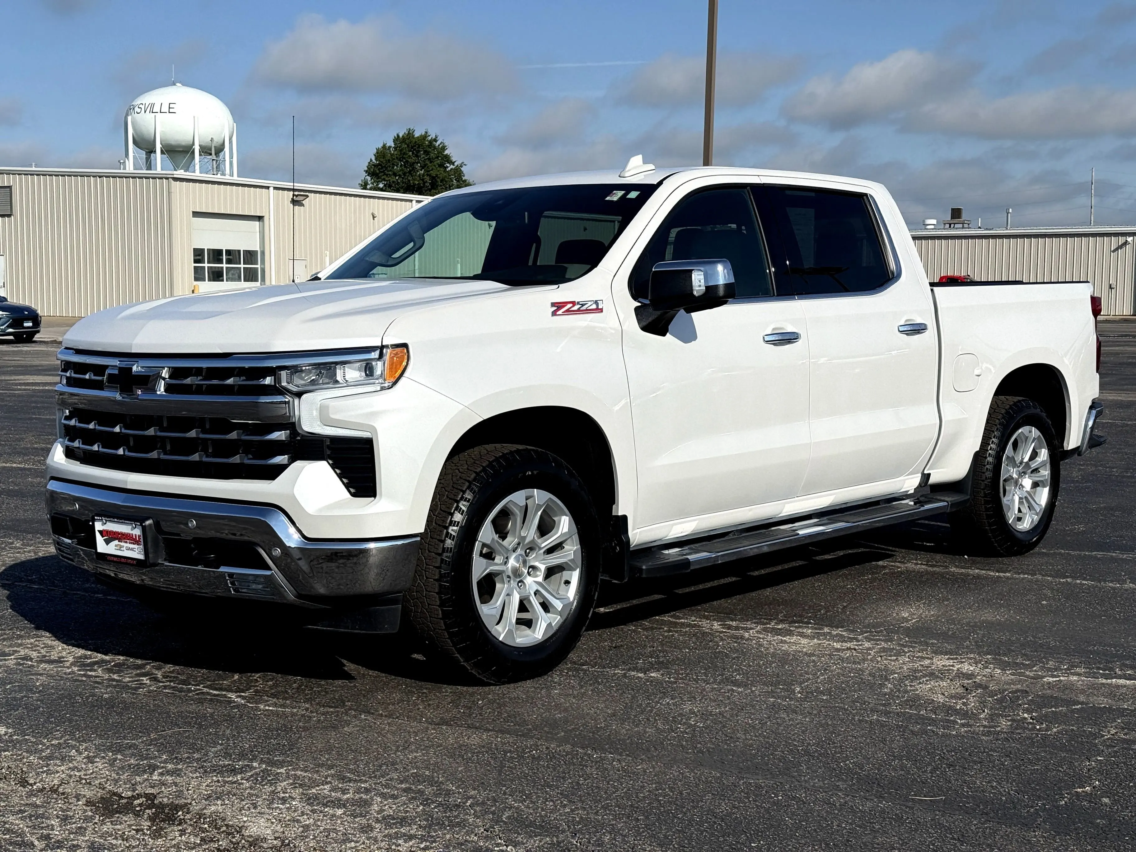 2024 Chevrolet Silverado 1500 LTZ photo 7