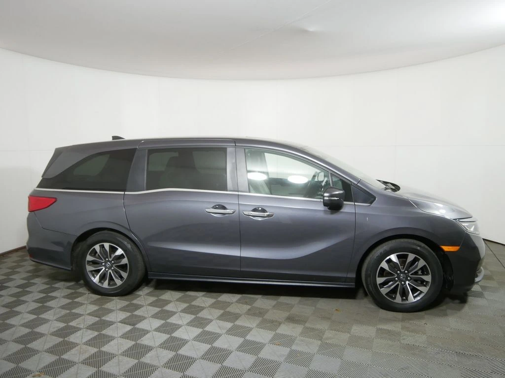 Used 2024 Honda Odyssey EX-L with VIN 5FNRL6H62RB016533 for sale in Golden Valley, Minnesota