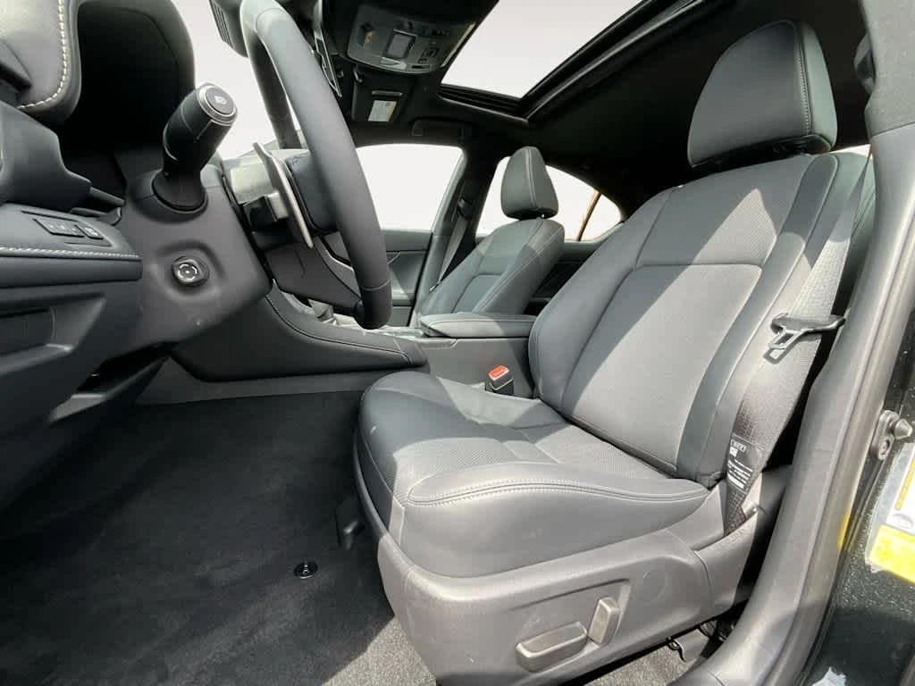 2026 Lexus IS 350 F SPORT DESIGN - Photo 16