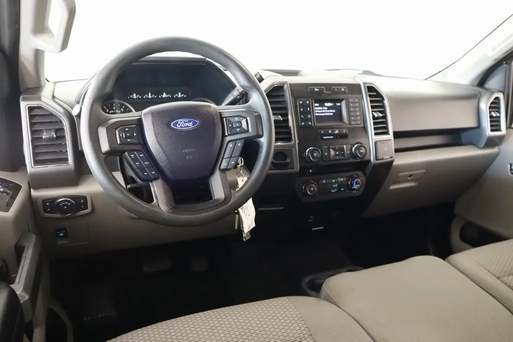 2018 Ford F-150 XLT photo 2