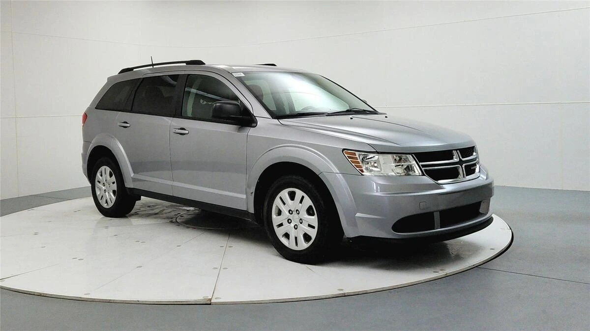 2020 Dodge Journey SE's photo