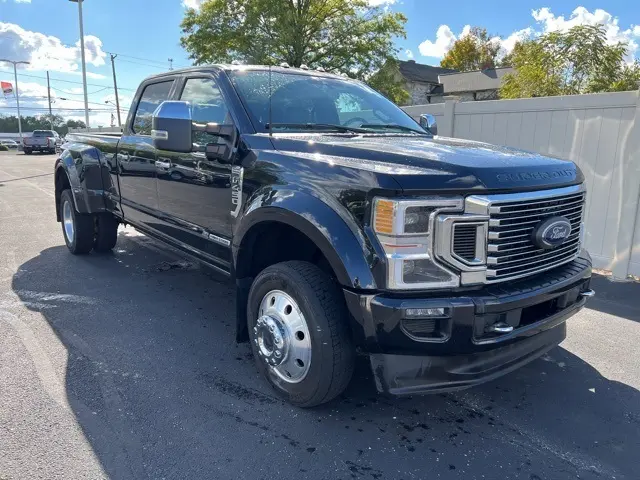 2022 Ford F-450 photo 2