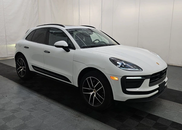 2023 Porsche Macan