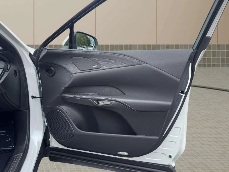 2026 Lexus RX PHEV 450h+ - Photo 18