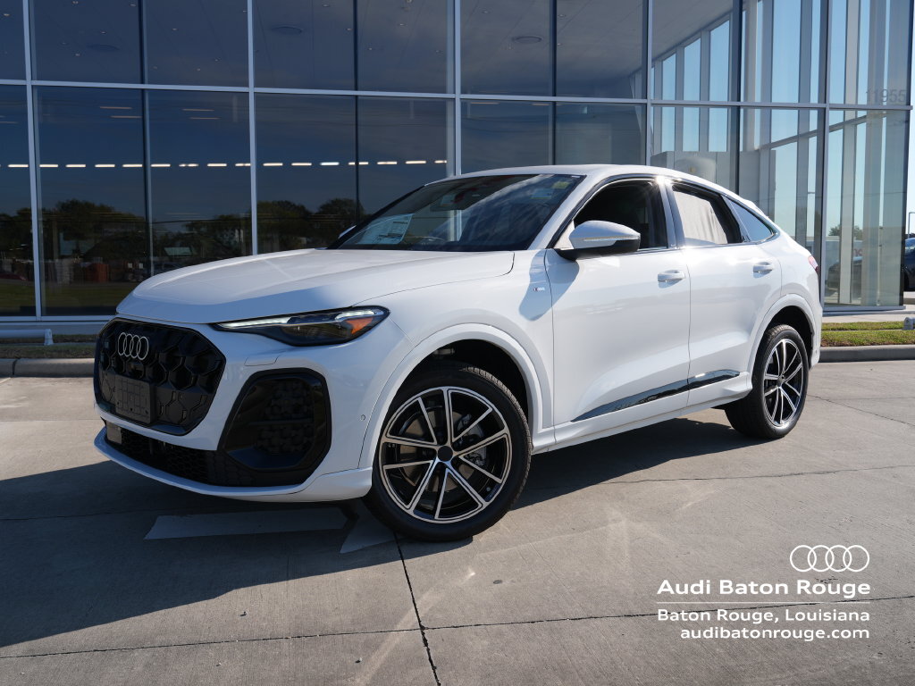 Glacier White Metallic 2026 Audi Q5 Sportback Sedan All-Wheel Drive Automatic